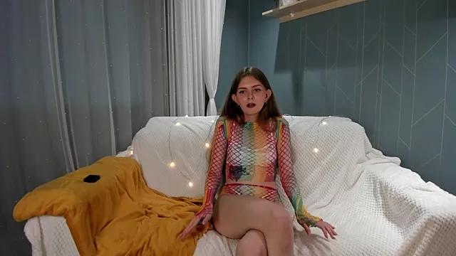 Naomi_Girly on StripChat