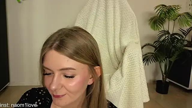 Naomi_Girly on StripChat