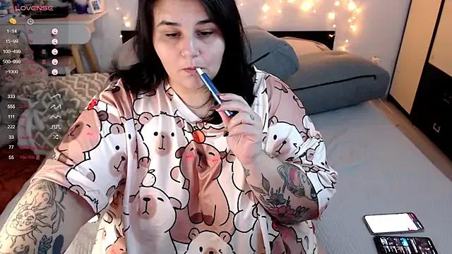 naughtykiss on StripChat