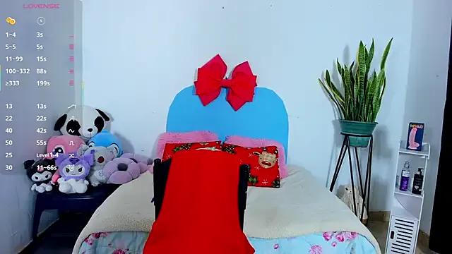 StripChat naughtypixie is Freechat naughtypixie — Pull out boobs + Spit