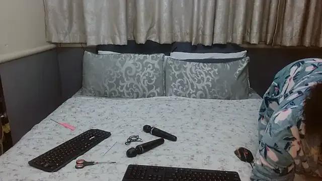 Freechat NaughtySisters on StripChat