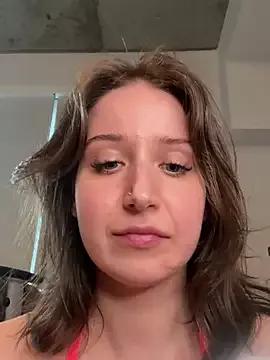 Freechat nerdynina on StripChat