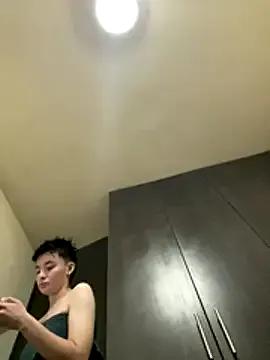 Freechat nico_18x on StripChat