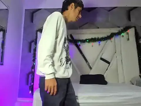 Freechat NicollAndJulian on StripChat