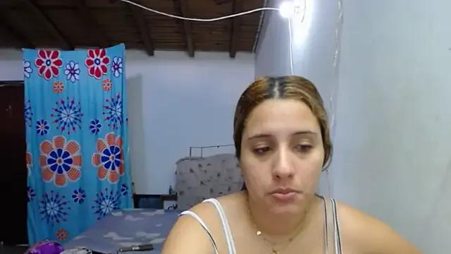 Freechat Nicolle_Milf on StripChat