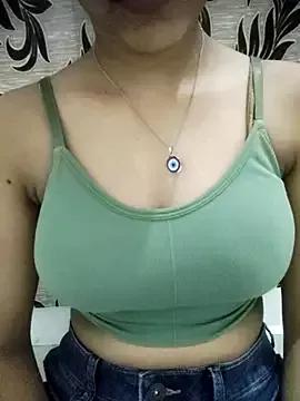 Nikita-Singh88 on StripChat