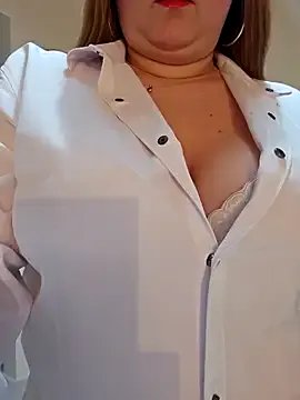 Nina4Velour on StripChat