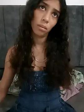 Freechat noe_30 on StripChat