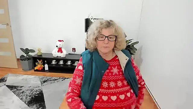 NoraJohnson6 on StripChat