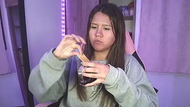 Freechat Oliviawatson1 on StripChat