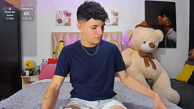 Freechat patrick_sanzz on StripChat