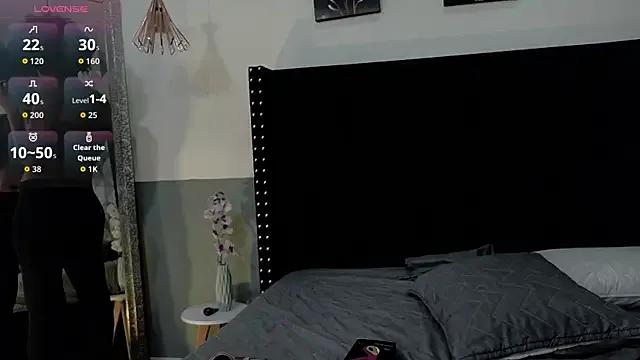 Avatar of petitelittleebony