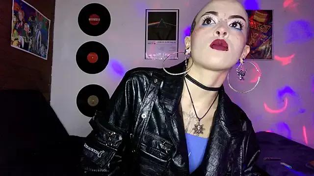 Freechat plutonbluemooon333 on StripChat