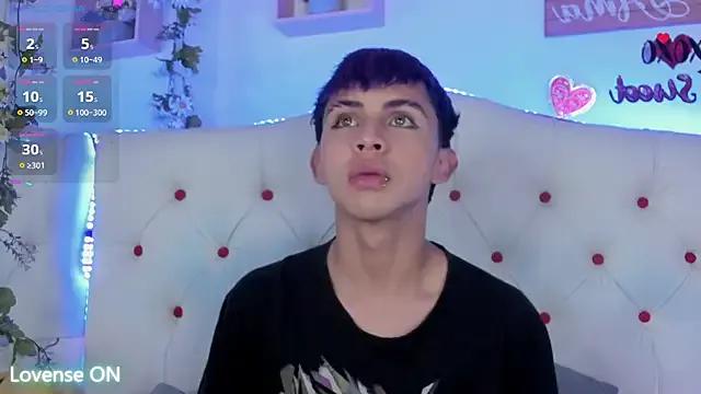 Freechat Princeapolo_anki on StripChat