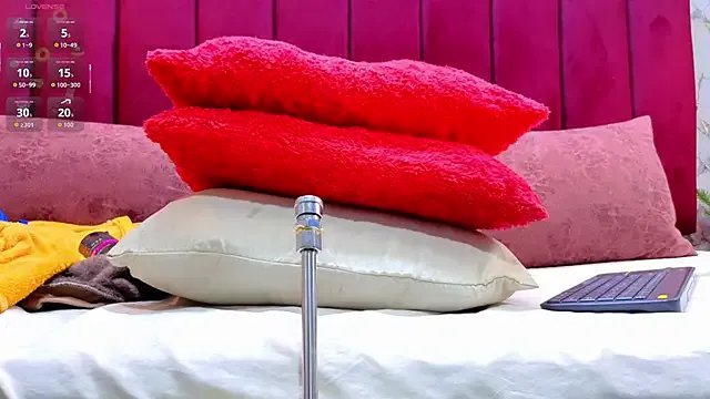 PrincePoppy on StripChat