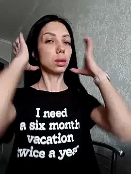 Princessa99885 on StripChat