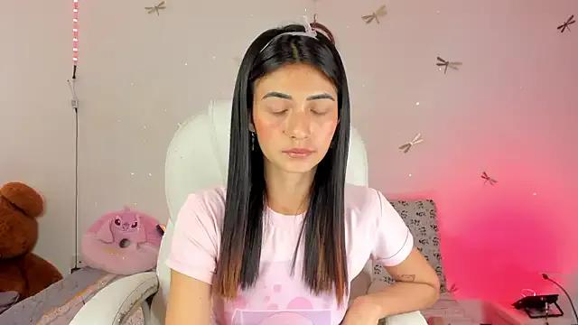 princessluna_19 on StripChat