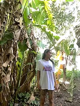 Freechat queen_lucinda on StripChat