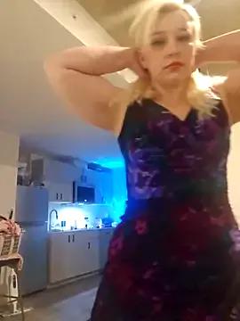 RaisingDaisy — Cumshow