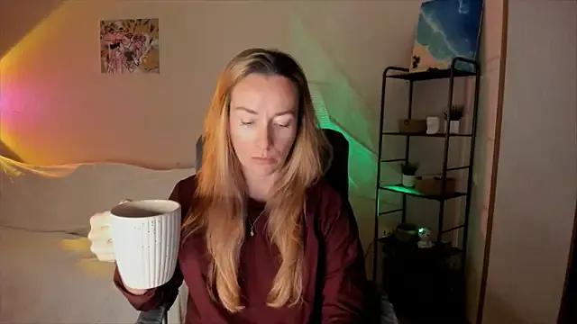 Freechat RebeccaMartinez on StripChat