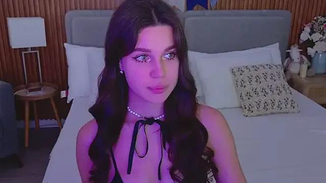 Freechat RihannaRose on StripChat