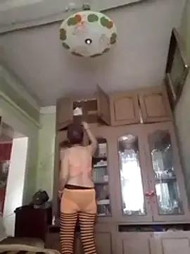 Rose60301 on StripChat