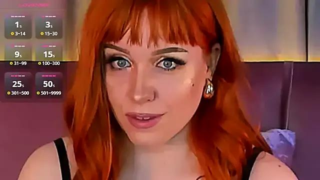 RoseRoxy on StripChat