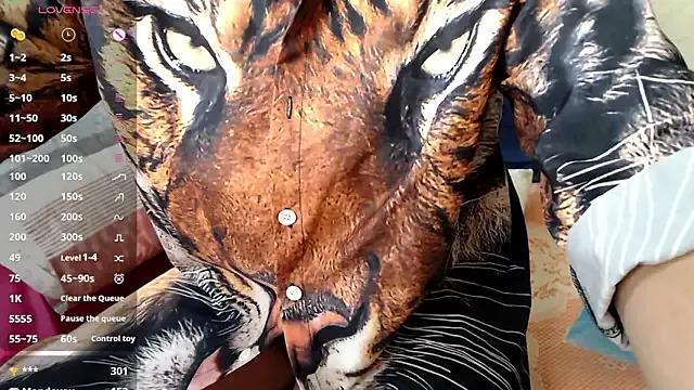 Freechat RoseStarr on StripChat