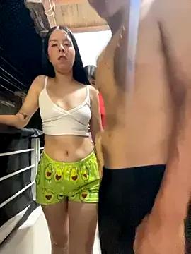 Group royalgirls_x on StripChat