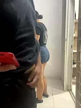 Group royalgirls_x on StripChat