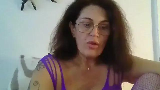 RubyyRosee on StripChat