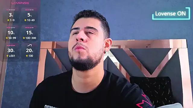 Freechat ryan_evanss on StripChat