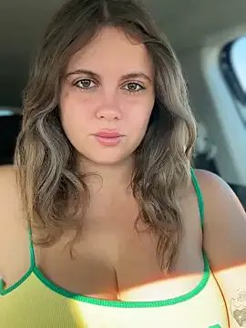 Samantha_official on StripChat