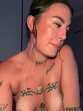 Private savana_heart on StripChat