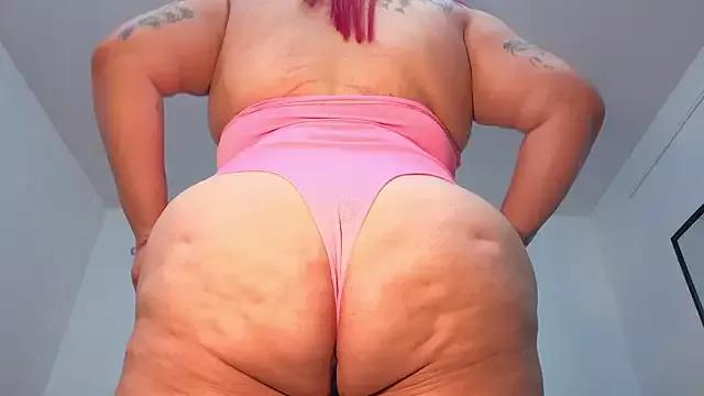 selena_castillo on StripChat 