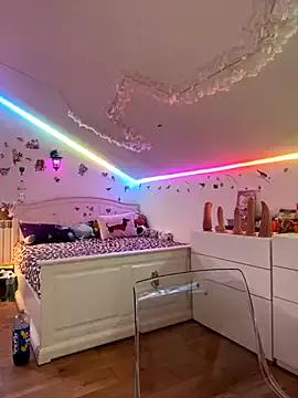 SelenaBee on StripChat 