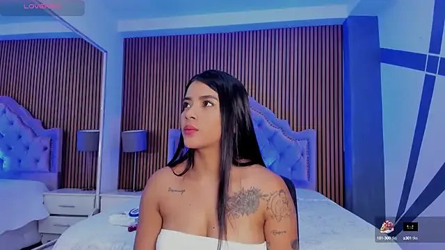 SelenaStonne on StripChat 