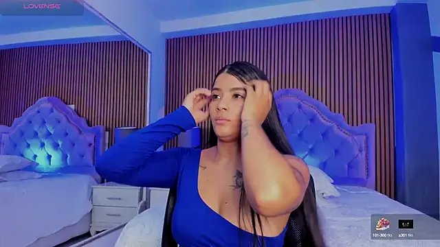 SelenaStonne on StripChat 