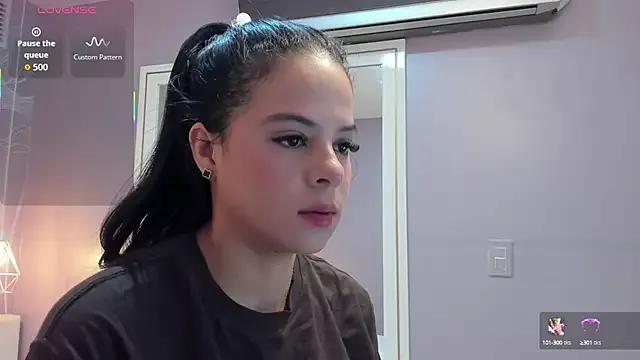 Sensual_Sophie_ on StripChat 