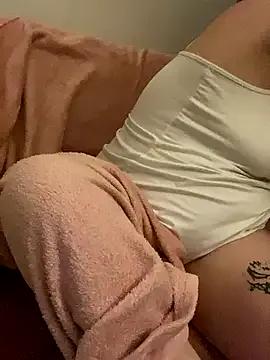 StripChat SensualChubby is Freechat SensualChubby — Abspritzen auf Brste( Paaraktion)