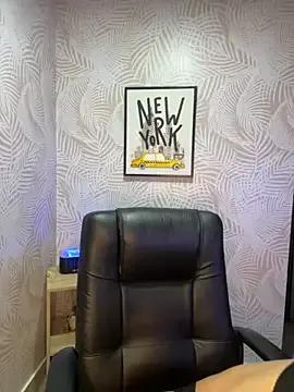 Freechat sexyyykloee on StripChat