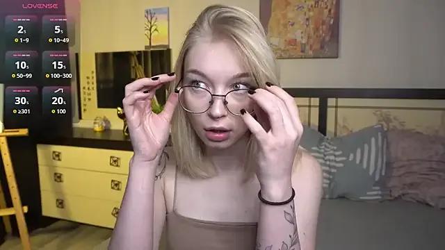 StripChat ShanelTunon is Freechat ShanelTunon — Air kisses