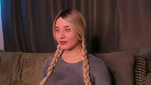 Freechat ShyBunny1 on StripChat