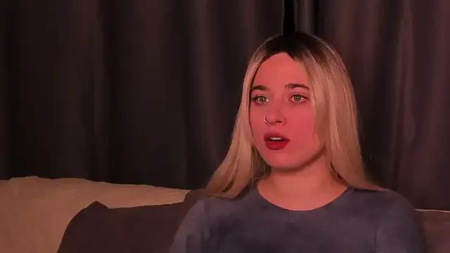 Freechat ShyBunny1 on StripChat