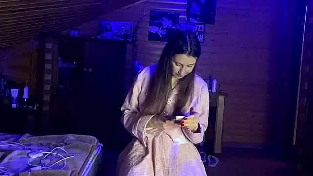 Shyselly on StripChat