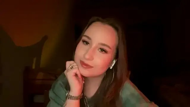 Freechat SimCiting on StripChat