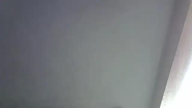 Freechat SkinnyKitten on StripChat