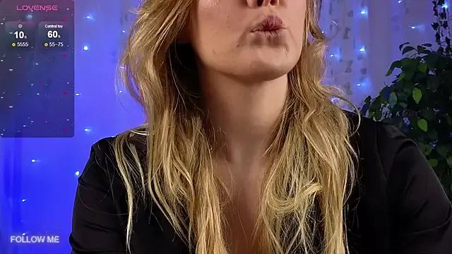 Slay_Blonde on StripChat