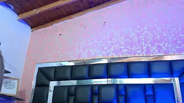 Freechat Sofia_martiin on StripChat