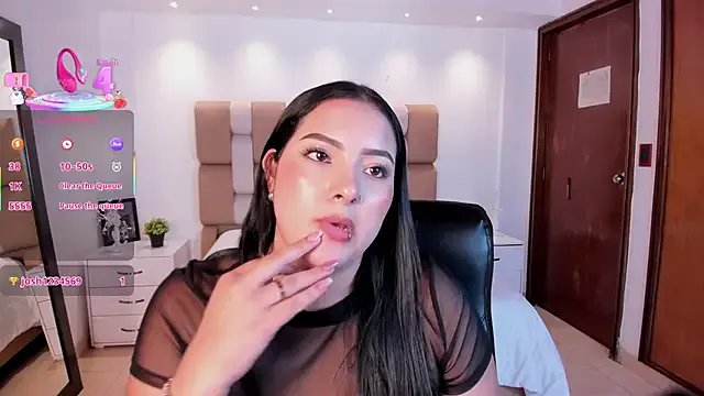 Freechat sofiacaramel on StripChat